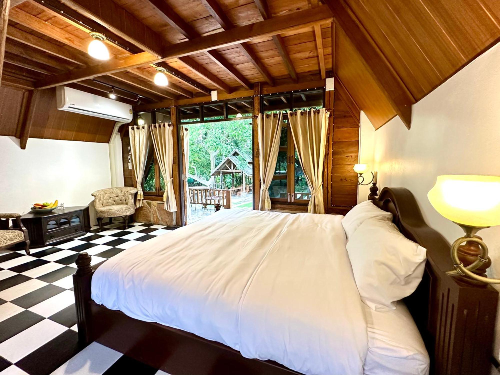 Ban Kaew Mo Ra Glamping & Restaurant Ξενοδοχείο Pang Mapha Εξωτερικό φωτογραφία