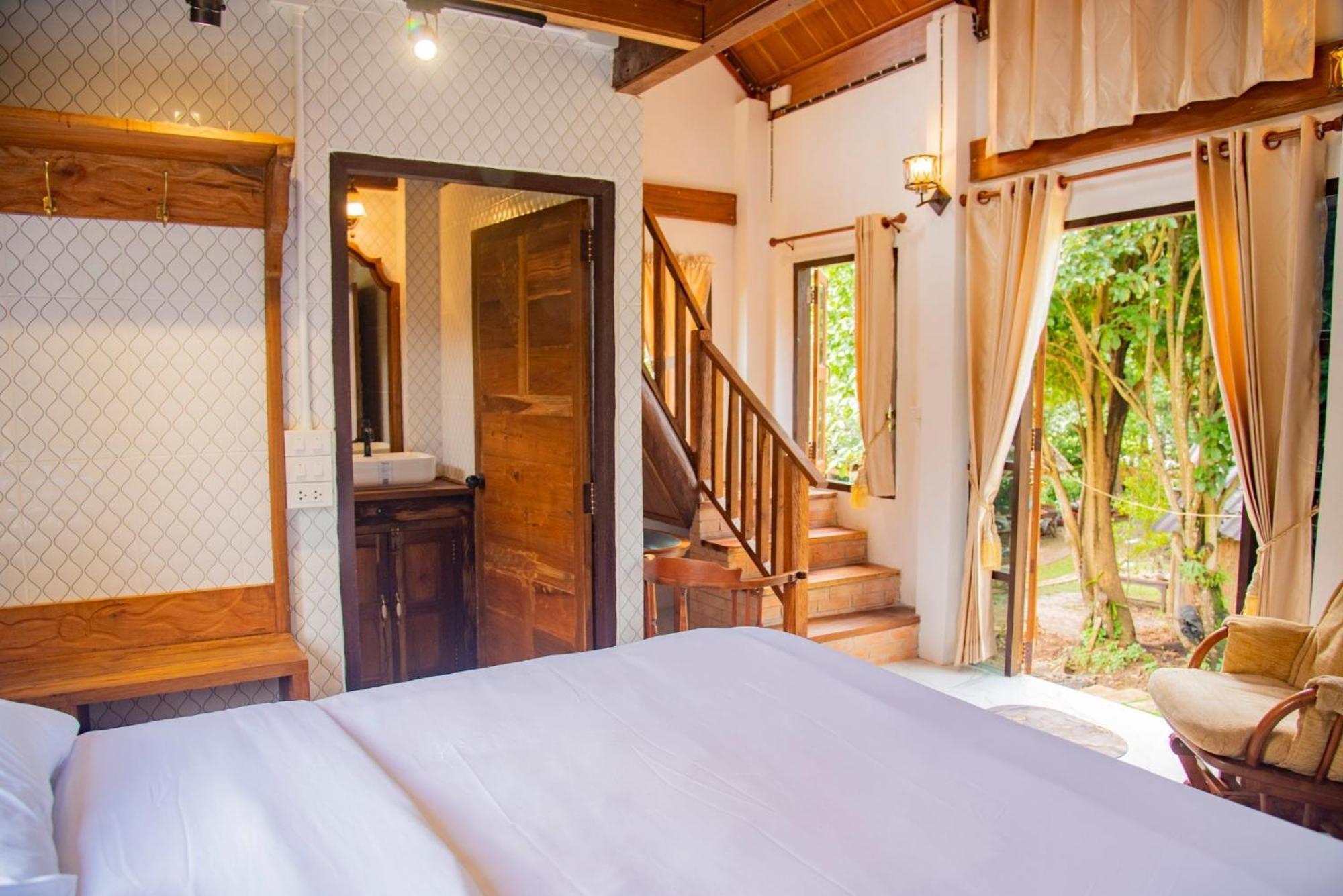 Ban Kaew Mo Ra Glamping & Restaurant Ξενοδοχείο Pang Mapha Εξωτερικό φωτογραφία
