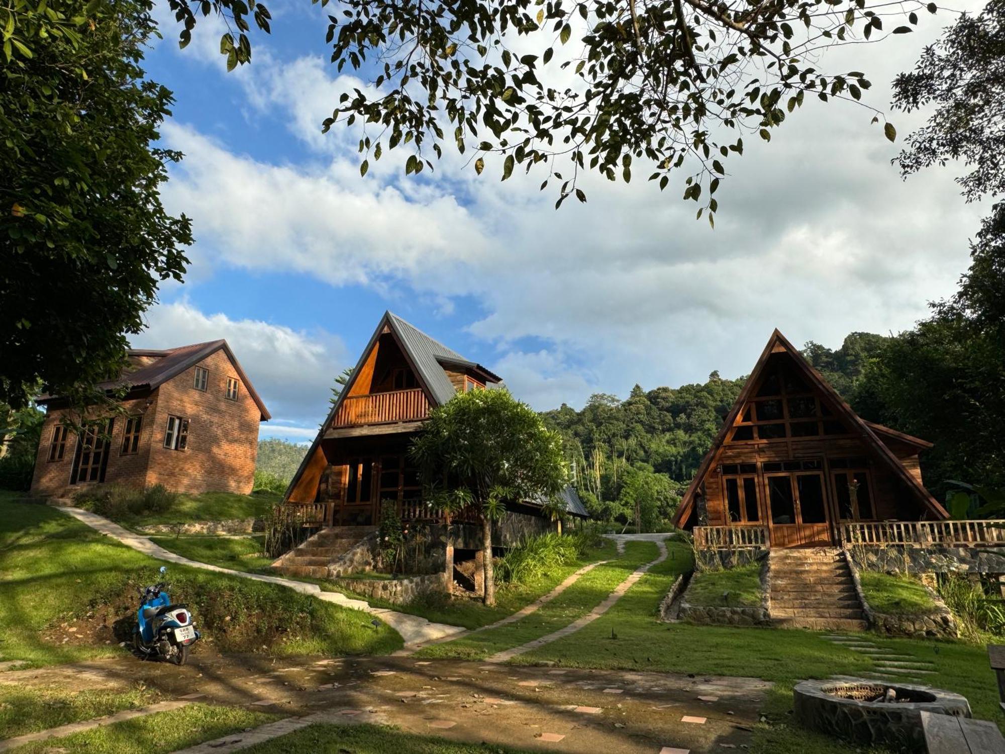 Ban Kaew Mo Ra Glamping & Restaurant Ξενοδοχείο Pang Mapha Εξωτερικό φωτογραφία
