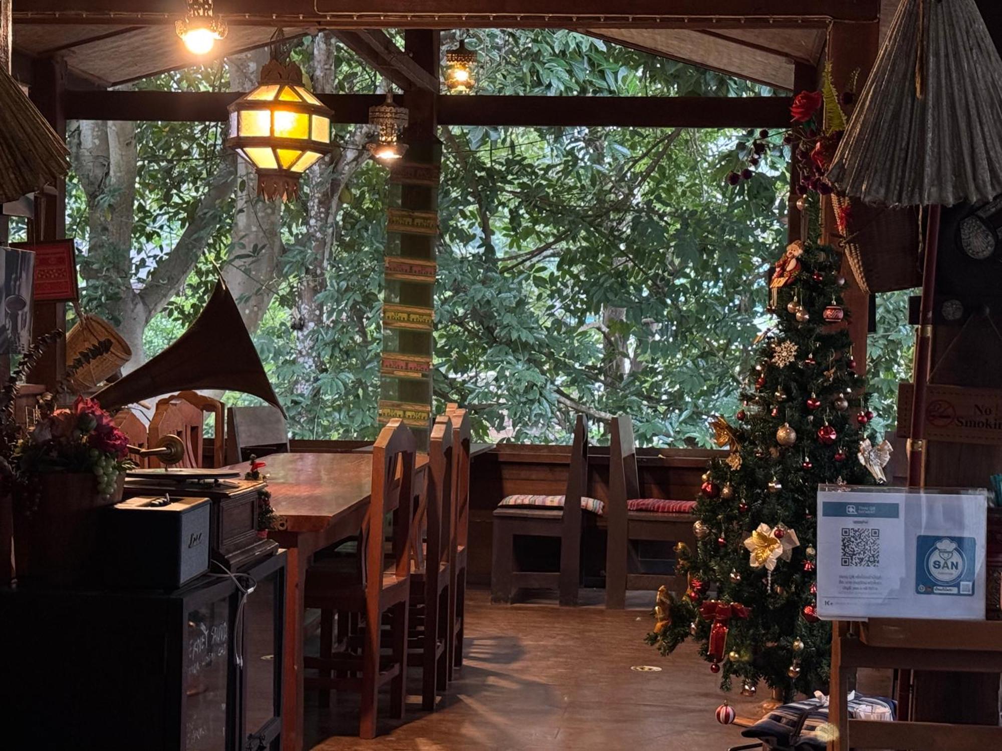 Ban Kaew Mo Ra Glamping & Restaurant Ξενοδοχείο Pang Mapha Εξωτερικό φωτογραφία